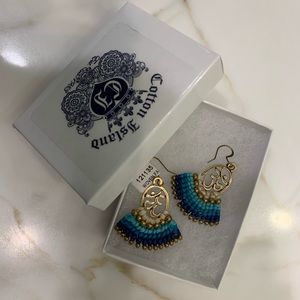 Dangle woven earrings NEVER WORN